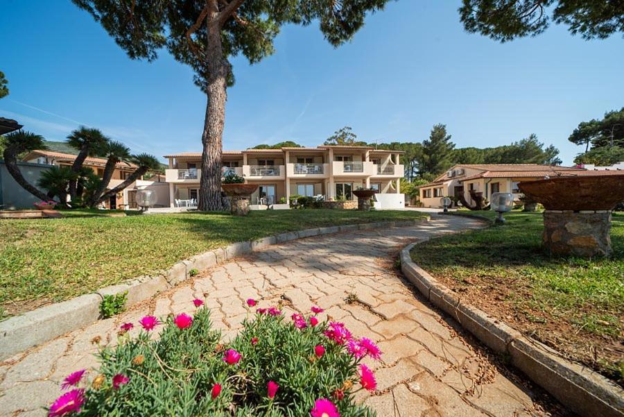 Residence Le Grazie Est Capoliveri  Dış mekan fotoğraf
